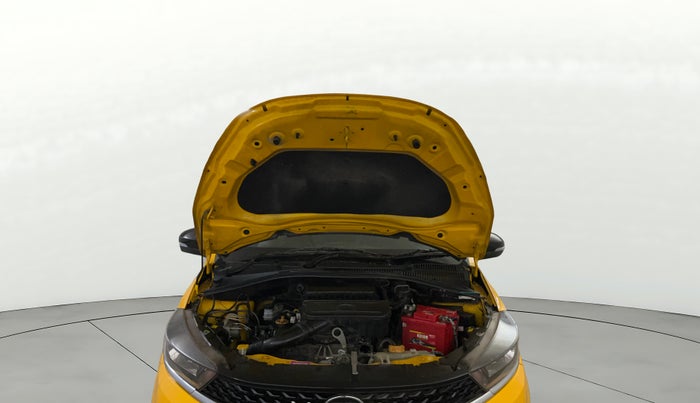 2020 Tata Tiago XZA PLUS PETROL, Petrol, Automatic, 28,897 km, Open Bonet