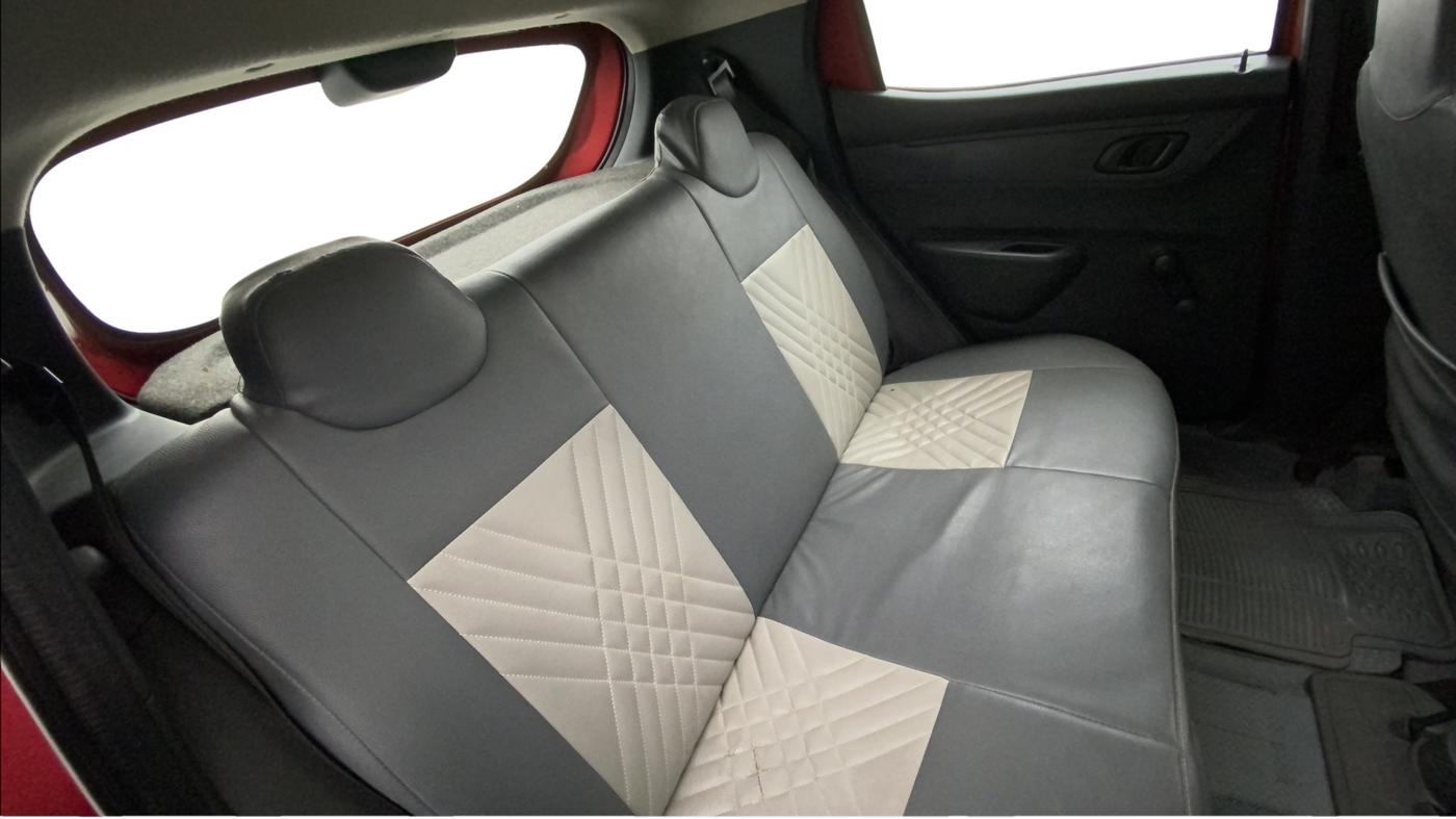 2016 Renault Kwid RXT 0.8, Petrol, Manual, 54,429 km, Right Side Rear Door Cabin