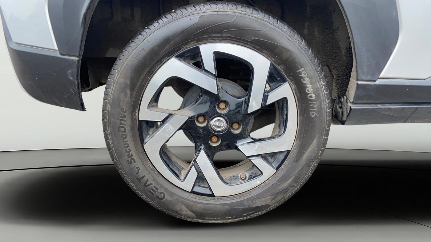 2021 Nissan MAGNITE XV EXECUTIVE, Petrol, Manual, 20,617 km, Right Rear Wheel