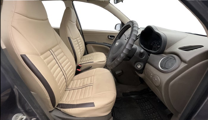 2016 Hyundai i10 SPORTZ 1.1, Petrol, Manual, 86,646 km, Right Side Front Door Cabin