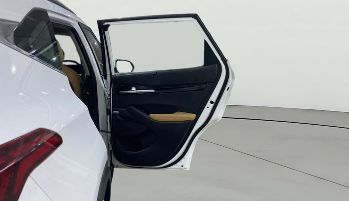 2023 KIA SELTOS HTX PLUS 1.5 IMT DIESEL, Diesel, Manual, 18,778 km, RHS Rear Door