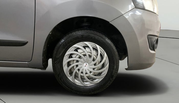 2017 Maruti Wagon R 1.0 LXI CNG, CNG, Manual, 62,952 km, Right Front Wheel