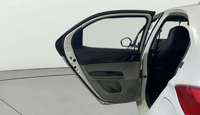 2018 Tata Tiago XT PETROL, CNG, Manual, 86,424 km, LHS Rear Door