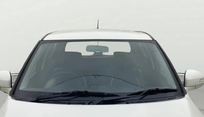 2017 Maruti Swift VDI, Diesel, Manual, 70,179 km, Front Windshield
