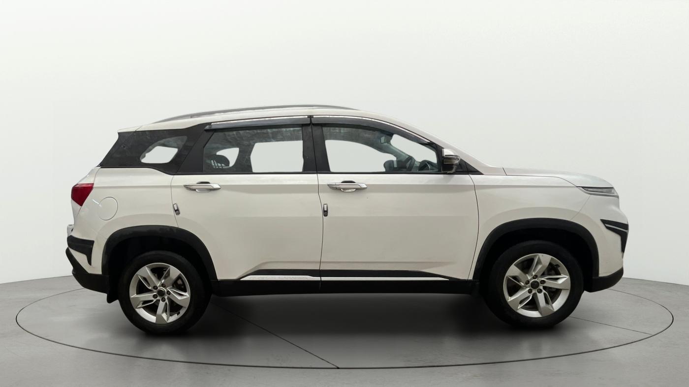 2020 MG HECTOR SUPER 1.5 PETROL, Petrol, Manual, 1,13,387 km, Right Side View