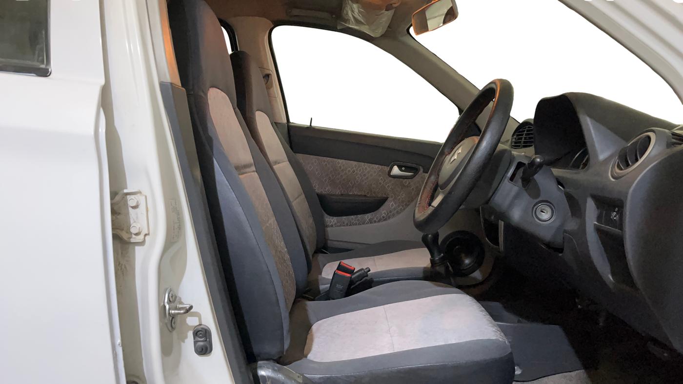 2018 Maruti Alto 800 LXI, Petrol, Manual, 1,09,462 km, Right Side Front Door Cabin