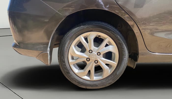 2018 Honda Amaze 1.2L I-VTEC VX, Petrol, Manual, 75,906 km, Right Rear Wheel