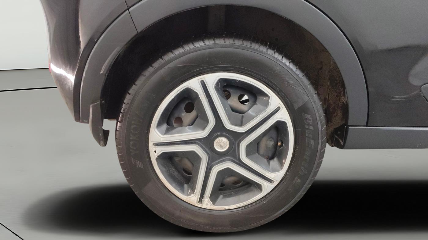 2019 Tata NEXON KRAZ PLUS AMT PETROL, CNG, Automatic, 94,993 km, Right Rear Wheel