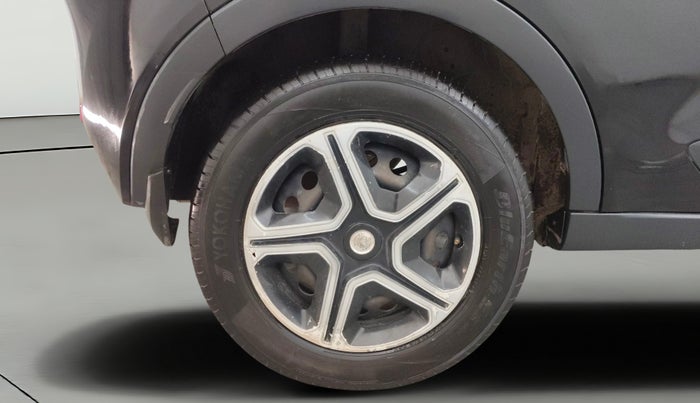 2019 Tata NEXON KRAZ PLUS AMT PETROL, CNG, Automatic, 94,904 km, Right Rear Wheel