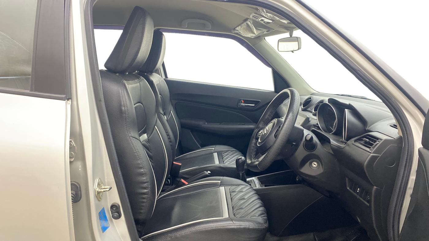 2021 Maruti Swift VXI, Petrol, Manual, 22,027 km, Right Side Front Door Cabin