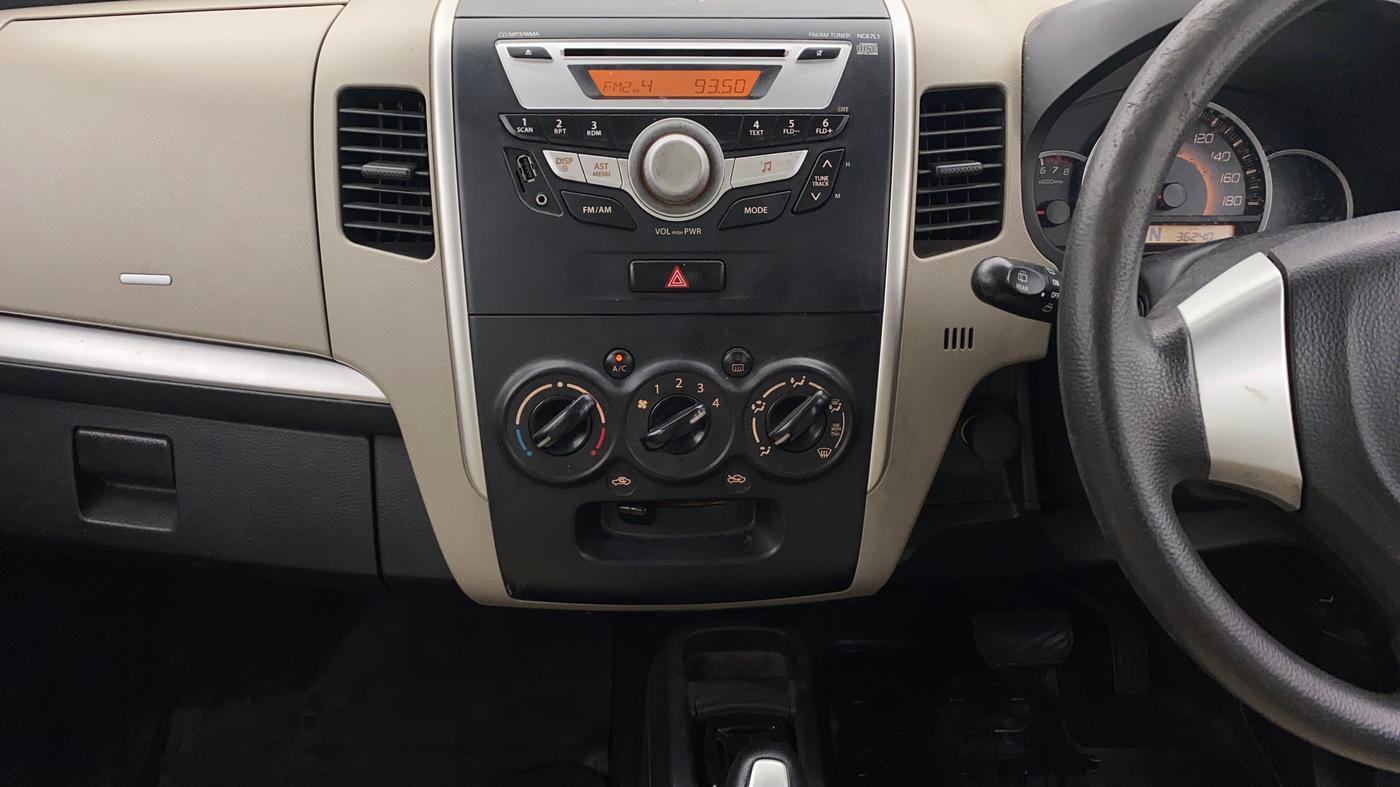 2016 Maruti Wagon R 1.0 VXI (O) AMT, Petrol, Automatic, 36,250 km, Air Conditioner