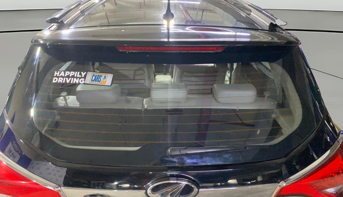 2021 Mahindra XUV300 W8 1.2 PETROL, Petrol, Manual, 53,404 km, Rear Windshield