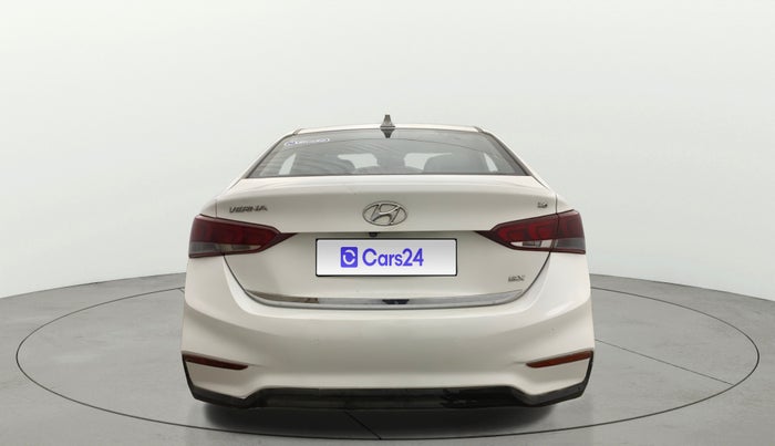 2018 Hyundai Verna 1.6 VTVT SX O, Petrol, Manual, 95,937 km, Back/Rear