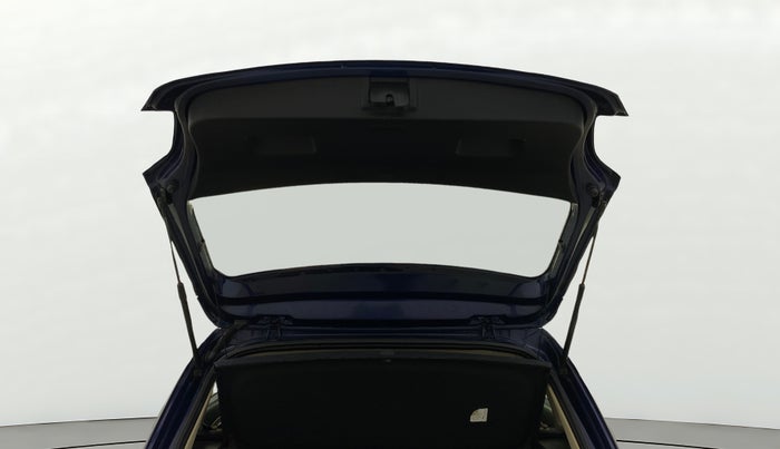 2015 Volkswagen Polo HIGHLINE1.2L, Petrol, Manual, 53,391 km, Boot Door Open