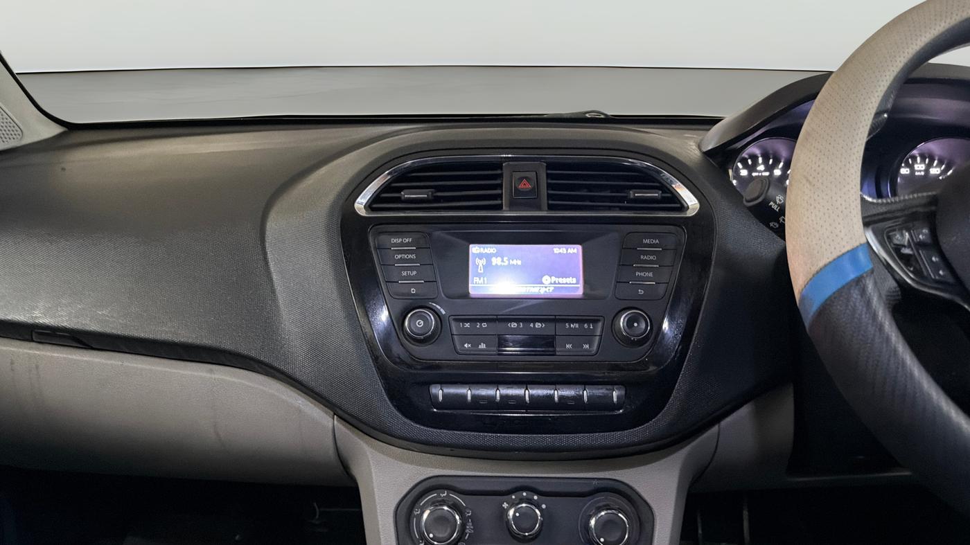 2018 Tata Tiago XZ PETROL, Petrol, Manual, 90,927 km, Air Conditioner