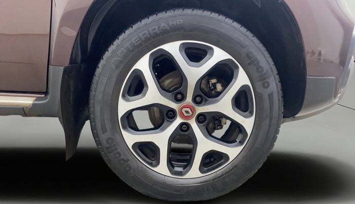 2021 Renault Duster RXZ 1.3 TURBO PETROL CVT, Petrol, Automatic, 49,685 km, Right Front Wheel