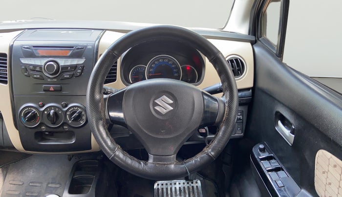 2017 Maruti Wagon R 1.0 VXI, Petrol, Manual, 75,895 km, Steering Wheel Close Up