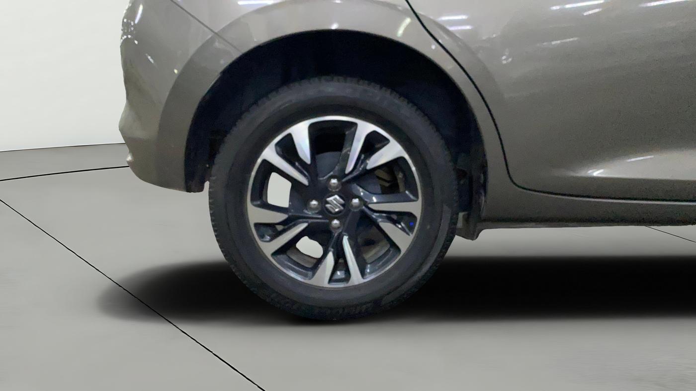 2024 Maruti Swift ZXI PLUS, Petrol, Manual, 26,543 km, Right Rear Wheel