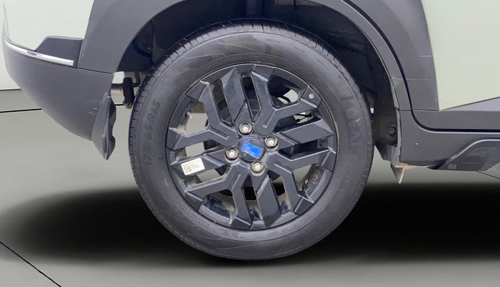 2024 Hyundai EXTER SX (O) Connect 1.2 MT Knight Edition Dual Tone, Petrol, Manual, 14,737 km, Right Rear Wheel