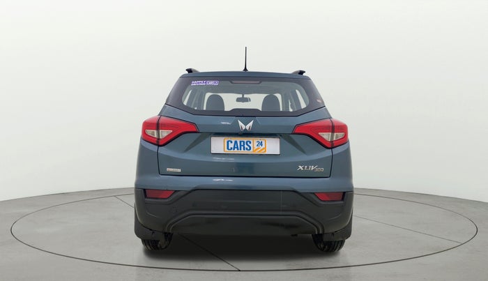 2023 Mahindra XUV300 W6 1.2 PETROL AMT, Petrol, Automatic, 27,860 km, Back/Rear