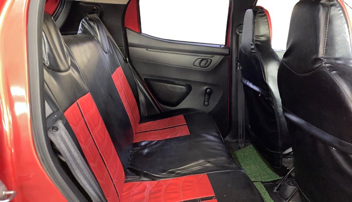 2022 Renault Kwid RXT 0.8, Petrol, Manual, 33,155 km, Right Side Rear Door Cabin