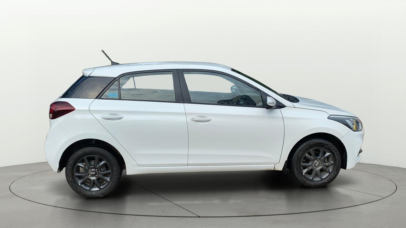 2020 Hyundai Elite i20 SPORTZ PLUS 1.2, Petrol, Manual, 59,058 km, Right Side View