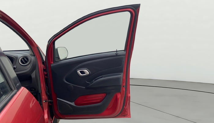 2018 Datsun Redi Go T (O), Petrol, Manual, 27,983 km, RHS Front Door