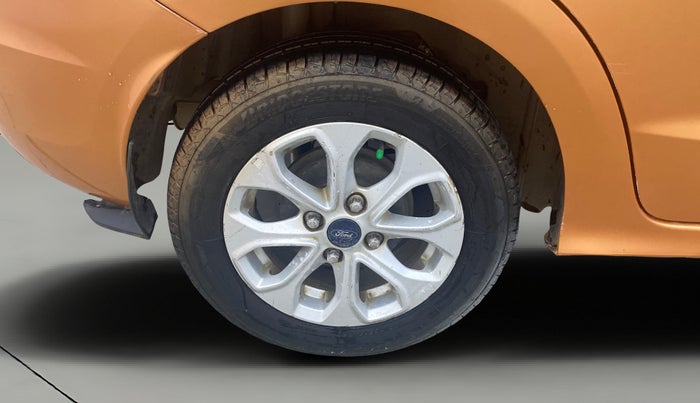 2016 Ford Figo Aspire TREND 1.2 PETROL, Petrol, Manual, 1,05,720 km, Right Rear Wheel