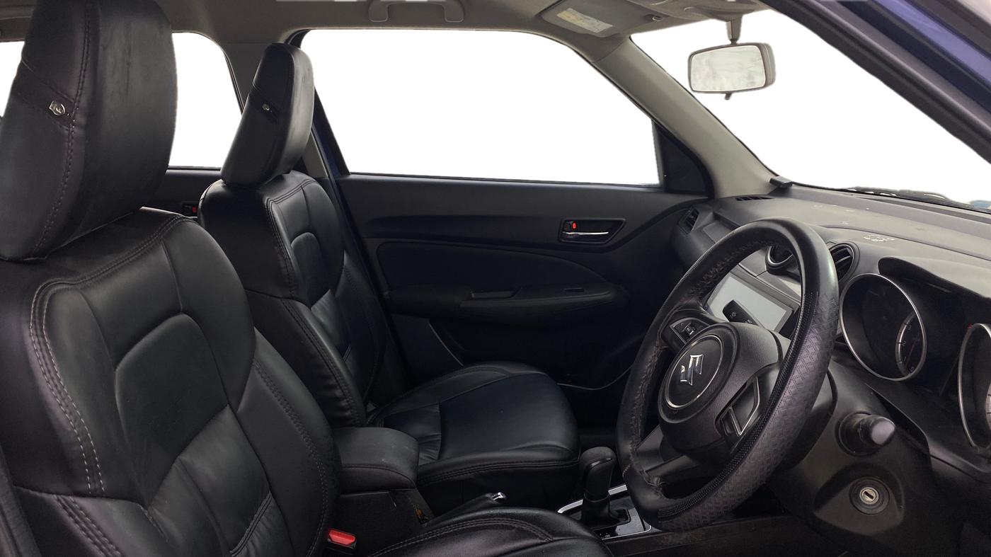 2020 Maruti Swift VXI AMT, Petrol, Automatic, 50,705 km, Right Side Front Door Cabin