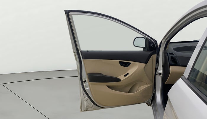 2013 Hyundai Eon MAGNA +, CNG, Manual, 1,12,704 km, LHS Front Door