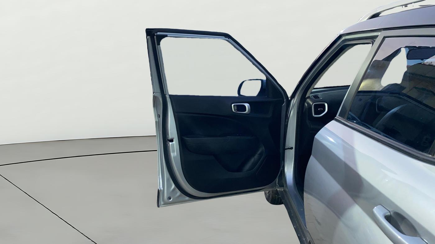 2021 Hyundai VENUE S+ 1.2, Petrol, Manual, 34,021 km, LHS Front Door