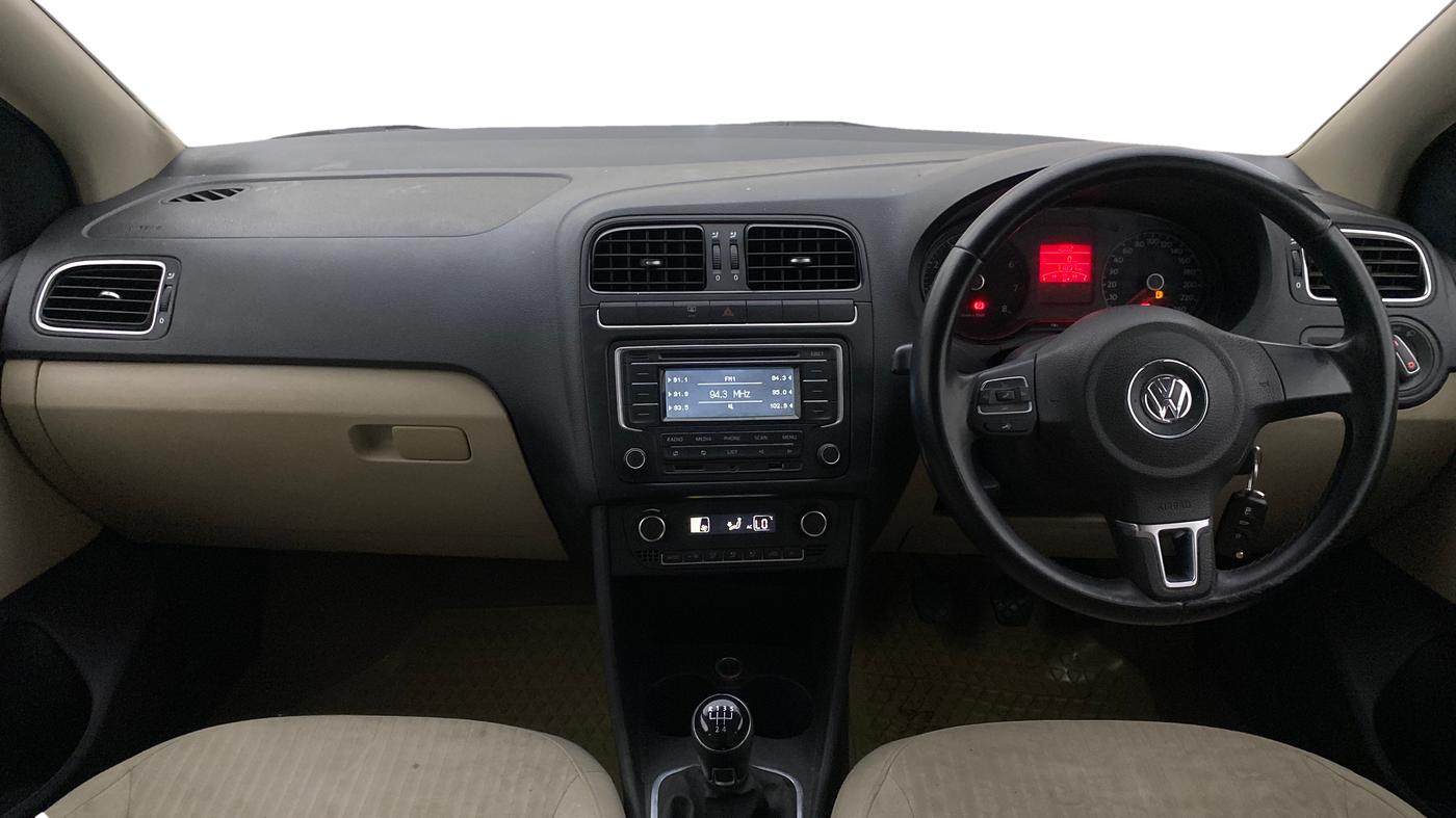 2014 Volkswagen Polo HIGHLINE1.2L, Petrol, Manual, 71,885 km, Dashboard