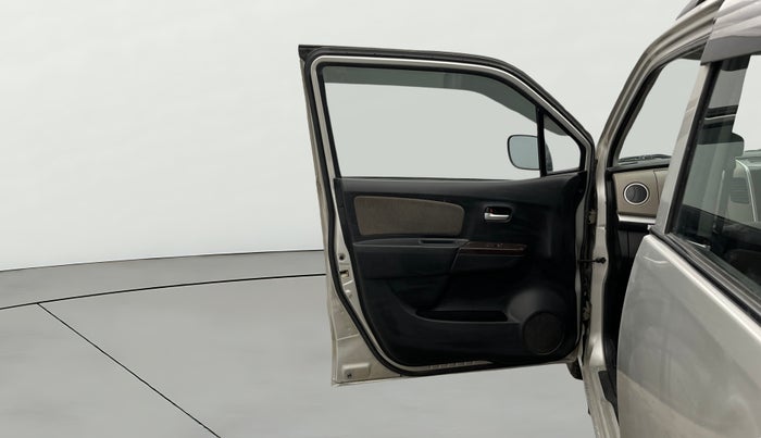 2016 Maruti Wagon R 1.0 LXI CNG, CNG, Manual, 63,948 km, LHS Front Door