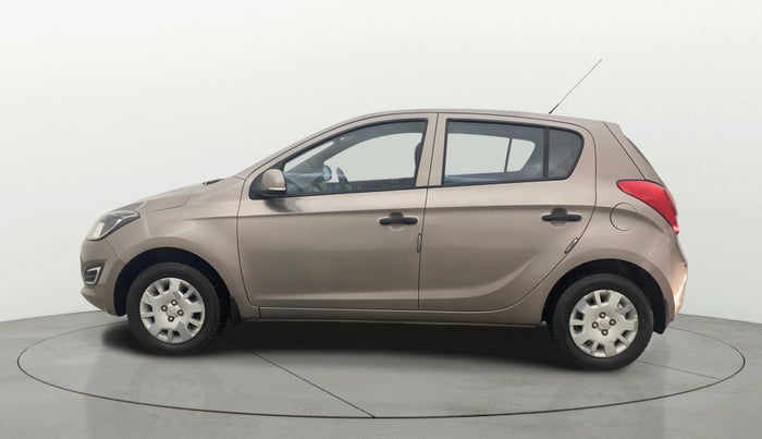 2013 Hyundai i20 MAGNA (O) 1.2, Petrol, Manual, 1,01,648 km, Left Side