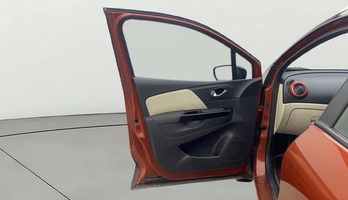 2019 Renault Captur PLATINE DIESEL DUAL TONE, Diesel, Manual, 56,720 km, LHS Front Door