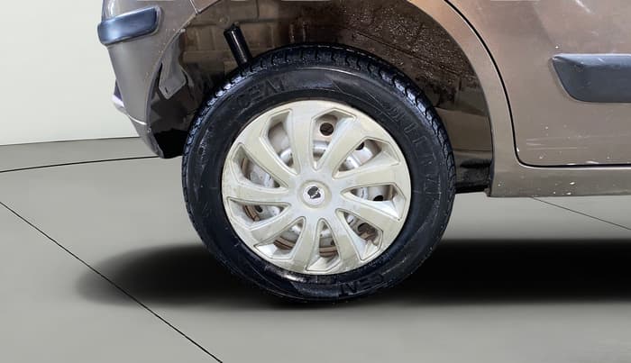 2013 Maruti Wagon R 1.0 LXI, Petrol, Manual, 35,260 km, Right Rear Wheel