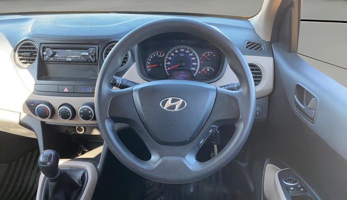 2016 Hyundai Grand i10 MAGNA 1.2 KAPPA VTVT, Petrol, Manual, 39,921 km, Steering Wheel Close Up