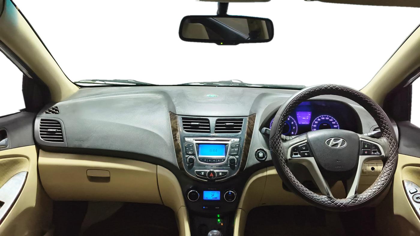 2013 Hyundai Verna FLUIDIC 1.6 VTVT SX, CNG, Manual, 93,983 km, Dashboard