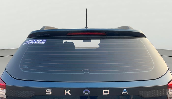 2025 Skoda KUSHAQ  Signature 1.0L TSI MT , Petrol, Manual, 4,742 km, Rear Windshield