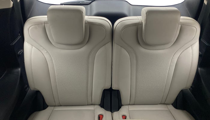 2022 Mahindra XUV700 AX 7 LUXURY D AWD AT 7 STR, Diesel, Automatic, 1,29,475 km, Third Seat Row ( optional )