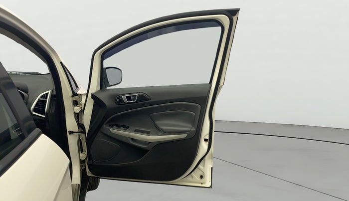 2016 Ford Ecosport TITANIUM+ 1.0L ECOBOOST, Petrol, Manual, 1,24,250 km, RHS Front Door