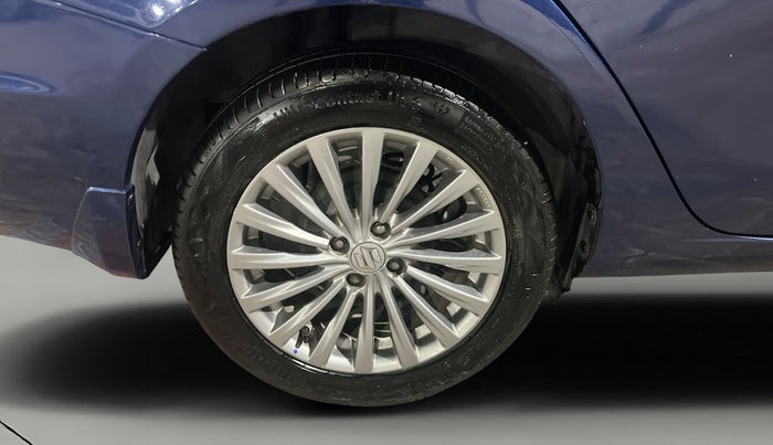 2017 Maruti Ciaz ALPHA DIESEL 1.3, Diesel, Manual, 93,874 km, Right Rear Wheel