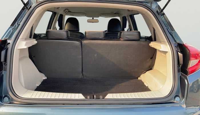 2019 Mahindra XUV300 W6 1.2 PETROL, Petrol, Manual, 22,251 km, Boot Open Zoomed View