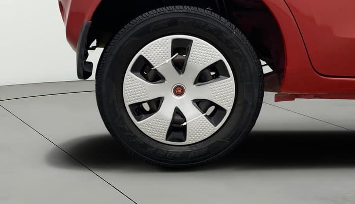 2017 Datsun Redi Go T(O) 0.8L LIMITED EDITION, Petrol, Manual, 1,09,561 km, Right Rear Wheel