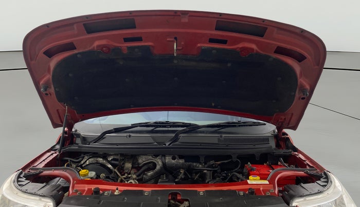 2016 Mahindra TUV300 T8 AMT, Diesel, Automatic, 81,360 km, Open Bonet