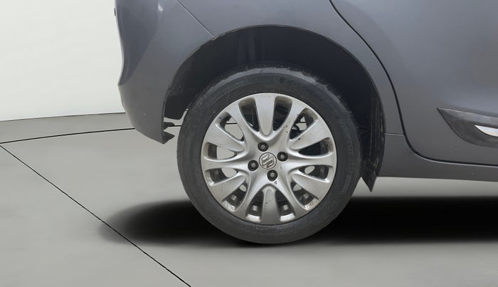 2017 Maruti Baleno ZETA CVT PETROL 1.2, Petrol, Automatic, 69,821 km, Right Rear Wheel