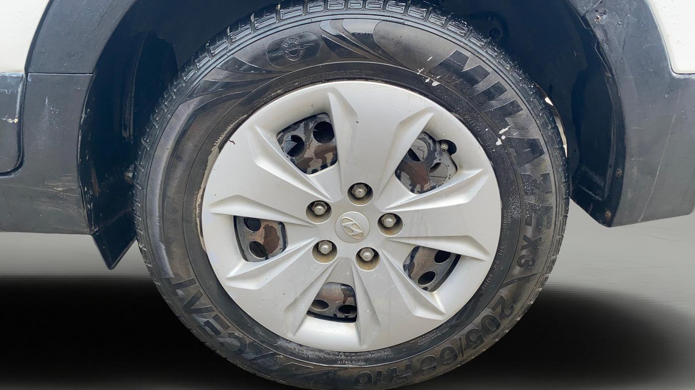 2015 Hyundai Creta S 1.6 PETROL, Petrol, Manual, 68,857 km, Left Rear Wheel