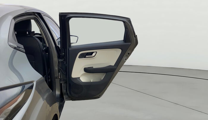 2022 Tata ALTROZ XZ PLUS DIESEL, Diesel, Manual, 44,051 km, RHS Rear Door