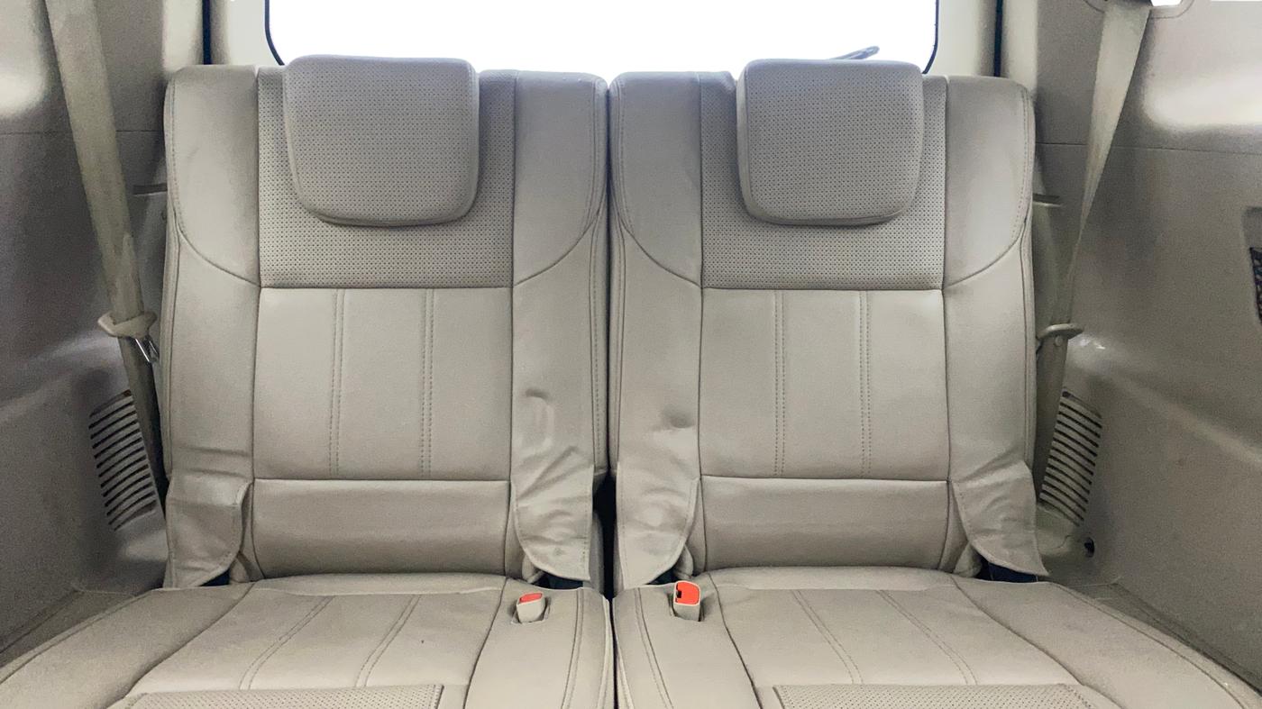 2016 Mahindra XUV500 W10 AT, Diesel, Automatic, 1,15,749 km, Third Seat Row ( optional )