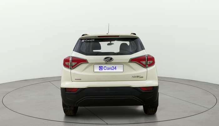 2022 Mahindra XUV300 W8 (O) 1.2 PETROL AMT, Petrol, Automatic, 80,718 km, Back/Rear